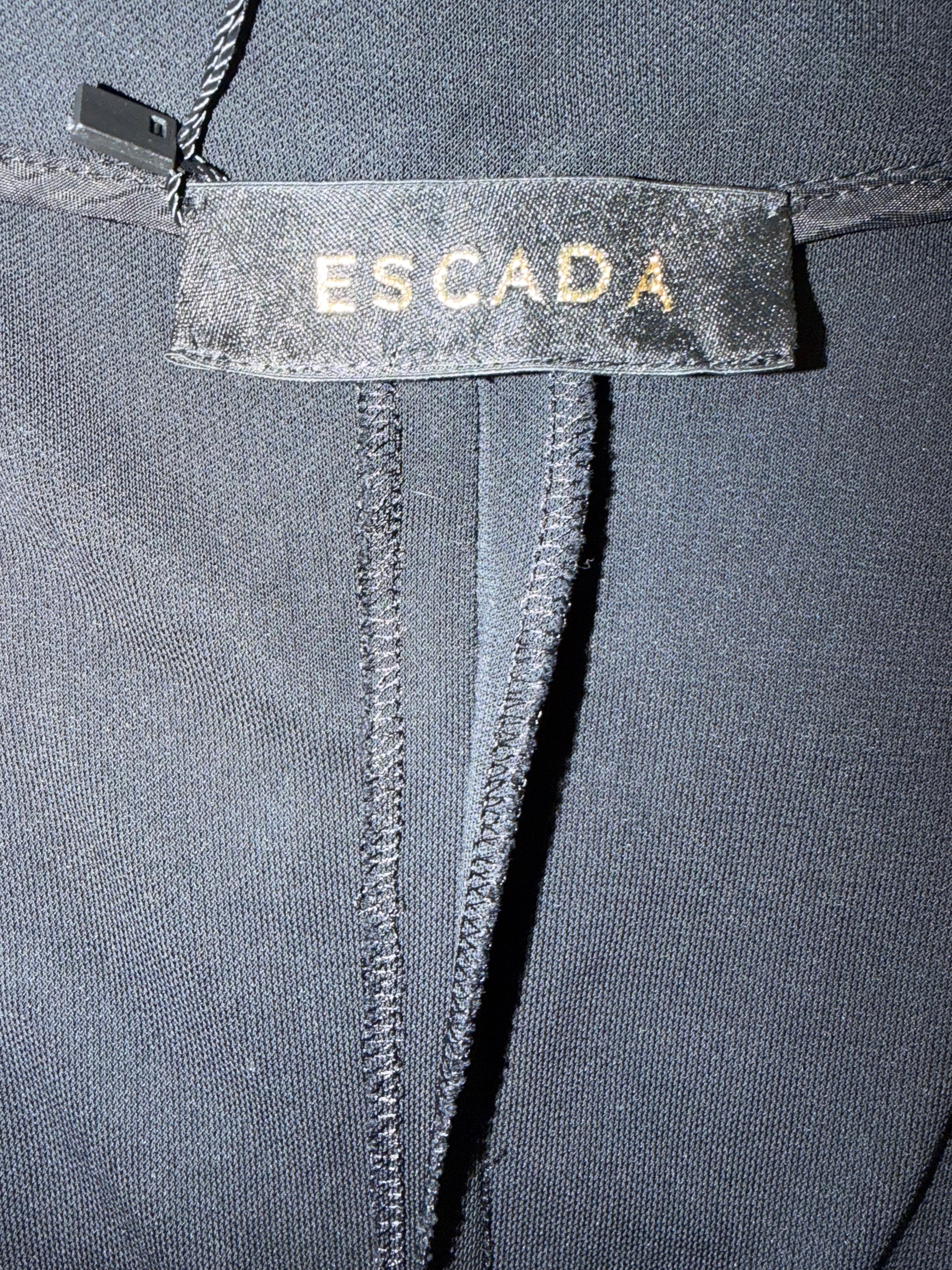 Escada – Black Long-Sleeve Lace-Up Front